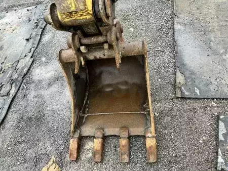 Mini pelle 2016 Caterpillar 302.7DCR (18)