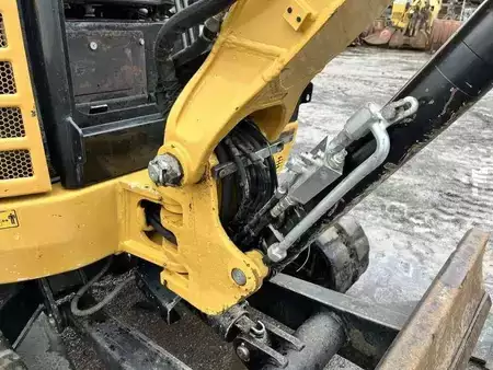 Mini pelle 2016 Caterpillar 302.7DCR (21)
