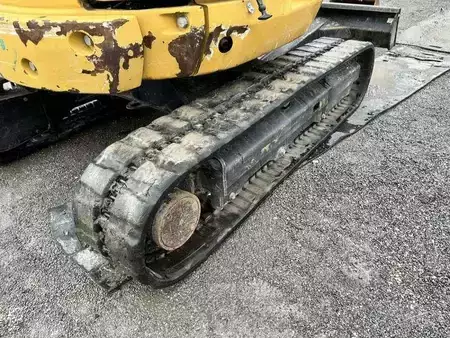 Mini pelle 2016 Caterpillar 302.7DCR (23)