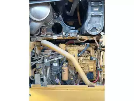 Równiarki 2018 Caterpillar 120M2 (9)