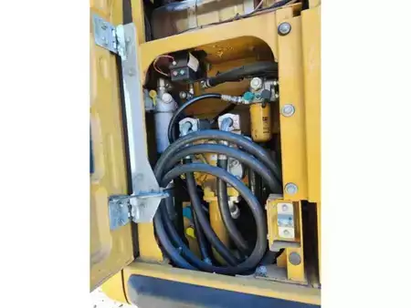 Excavadoras de cadenas 2014 Caterpillar 320E LRR (6)