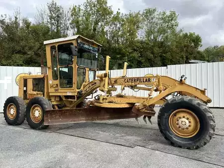 Równiarki 1984 Caterpillar 120G (1)
