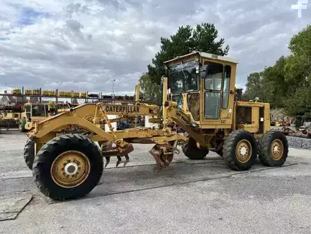 Równiarki 1984 Caterpillar 120G (3)
