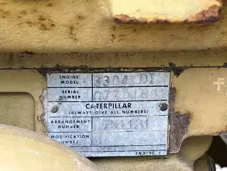 Równiarki 1984 Caterpillar 120G (42)