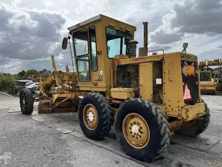 Równiarki 1984 Caterpillar 120G (5)
