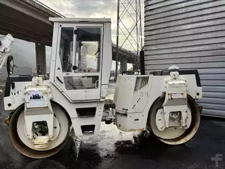 Tandemjyrät  2000 BOMAG BW144AD2 (24)