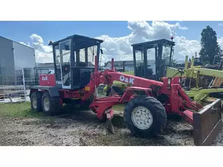 Grader 1995 O-K F106A (1)