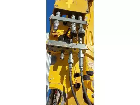 Autres 2012 MENZI MUCK A91F MOBIL (11)