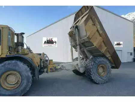 Kink Dumprar 2000 Caterpillar D30D (10)