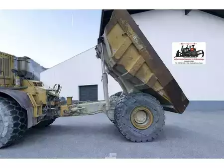 Kink Dumprar 2000 Caterpillar D30D (7)