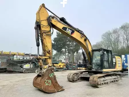 Korečková rýpadla 2015 Caterpillar 324ELN (2)