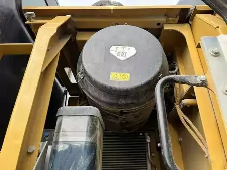 Koparki gąsienicowe 2015 Caterpillar 324ELN (43)