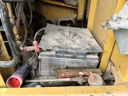 Koparki gąsienicowe 2015 Caterpillar 324ELN (44)