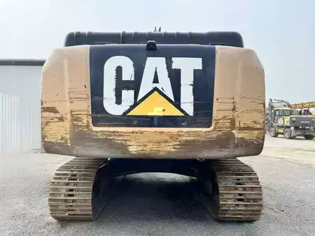 Koparki gąsienicowe 2015 Caterpillar 324ELN (9)