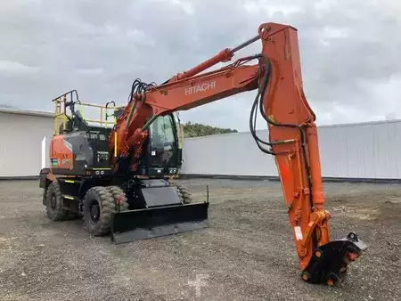 Escavadora de rodas 2023 Hitachi ZX155W-7 (2)