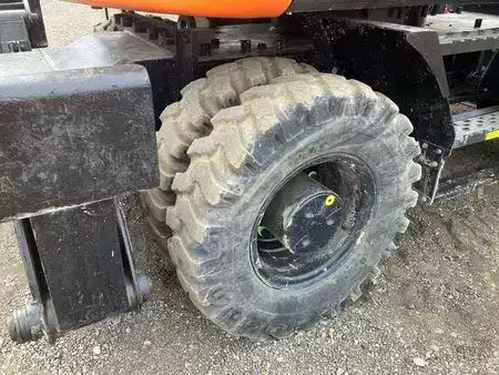 Escavadora de rodas 2023 Hitachi ZX155W-7 (8)