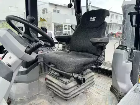 Pozostałe 2012 Caterpillar 432F (19)