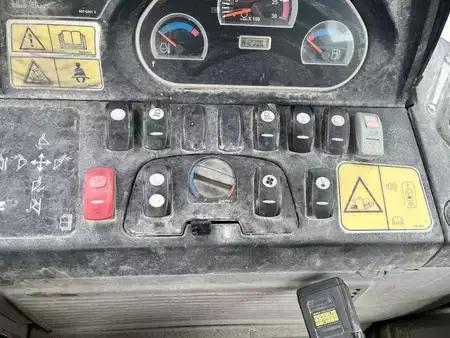 Pozostałe 2012 Caterpillar 432F (23)