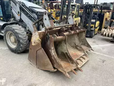 Pozostałe 2012 Caterpillar 432F (9)