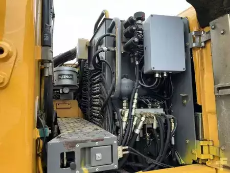 Materiaalinkäsittelykoneet  2003 Liebherr A316 LITRONIC (33)