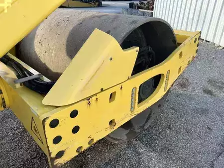 Compacteur á pieds de mouton 2006 BOMAG BW177 D-4 (15)