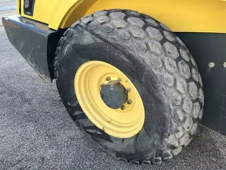 Compacteur á pieds de mouton 2006 BOMAG BW177 D-4 (20)