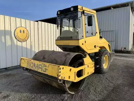 Compacteur á pieds de mouton 2006 BOMAG BW177 D-4 (3)