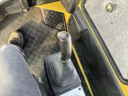 Compacteur á pieds de mouton 2006 BOMAG BW177 D-4 (40)