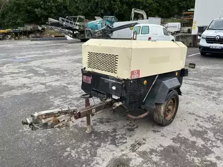 Miscelaneo 2001 Ingersoll rand R1090 (2)
