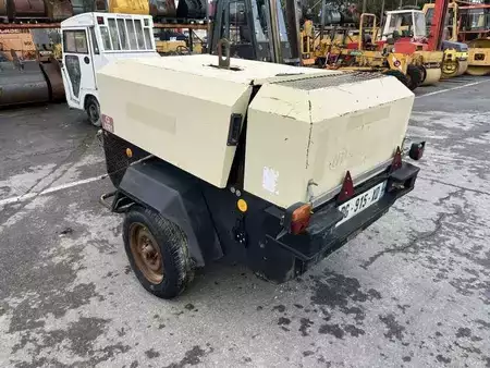 Miscelaneo 2001 Ingersoll rand R1090 (5)