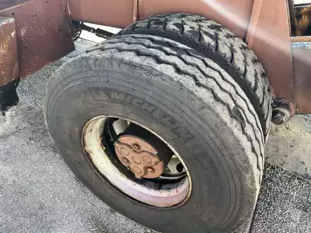 Pelle de manutention 1991 Case 1088P (26)