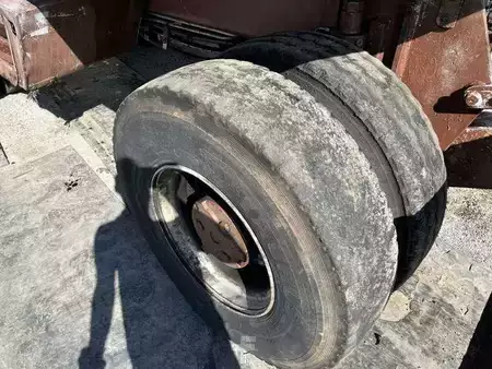 Pelle de manutention 1991 Case 1088P (28)