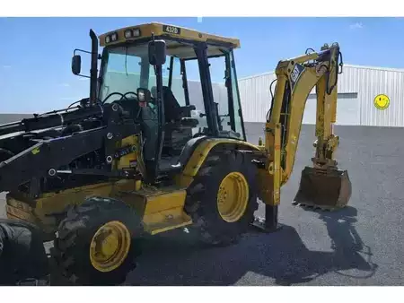 Pozostałe 2005 Caterpillar 432D (2)