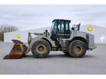 Pyöräkuormaajat 2011 Caterpillar 966H (1)