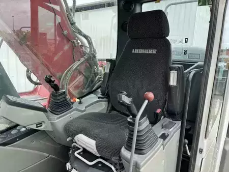 Kedjegraver 2016 Liebherr R926LC (39)