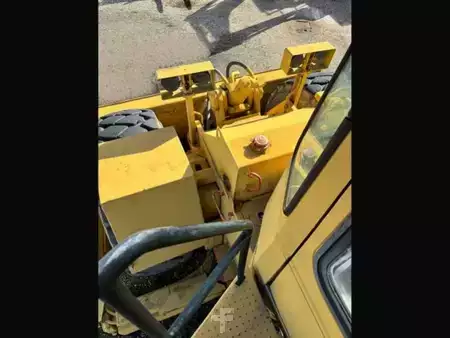 Telaketjupuskutraktorit 1990 Caterpillar 824C DEPOT MADRID (6)