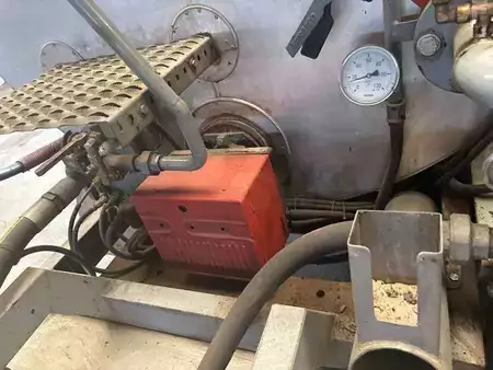 Ostatní 1999 Mercedes-Benz 410 A EMULSION + TREMI GRAVILLON (5)