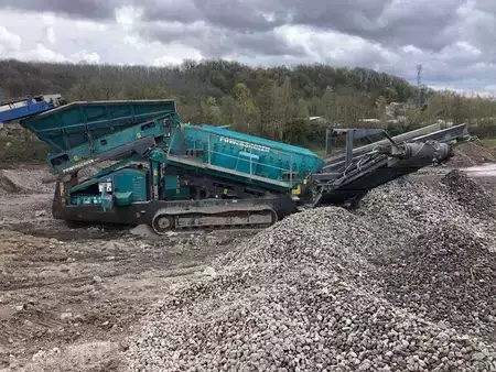 Ostatní 2014 POWERSCREEN Warrior 1800 (1)