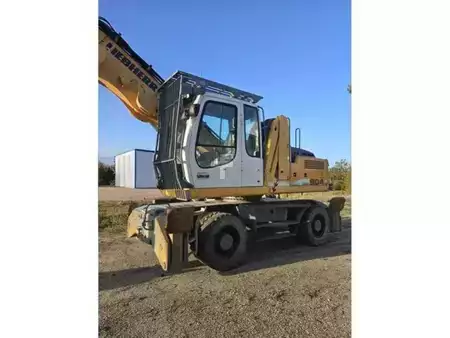 Materiaalinkäsittelykoneet  2012 Liebherr A904C HD LITRONIC (2)