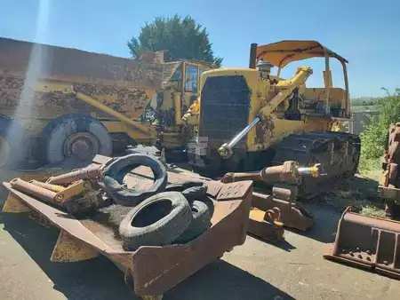 Bulldozers 1975 Caterpillar D8K + Porte Engins (15)