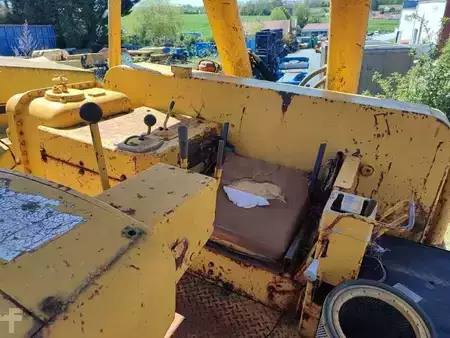 Bulldozers 1975 Caterpillar D8K + Porte Engins (37)