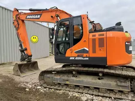 Koparki gąsienicowe 2022 Doosan DX235LCR-7 (2)
