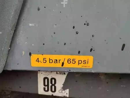Other 2011 Atlas Copco XAS67 (12)