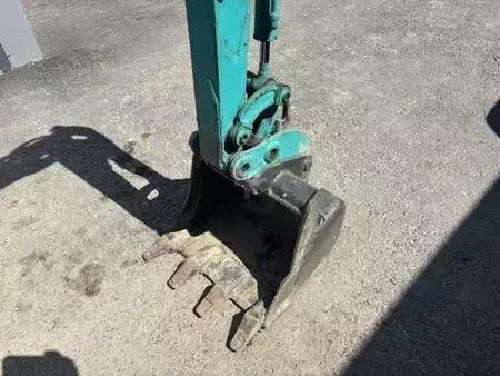 Mini-koparki 2003 Kobelco SK 09 SR (21)