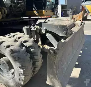 Mobilní bagry 2014 Caterpillar M318D DE LUXE (40)