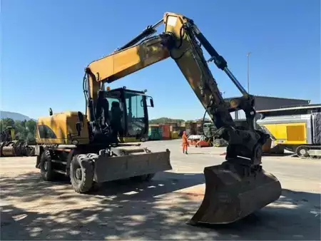 Mobilní bagry 2014 Caterpillar M318D DE LUXE (8)