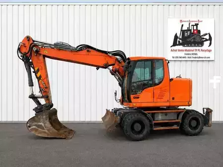 Mobil grävmaskin 2014 Liebherr A918 COMPACT (1)