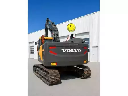 Escavatori cingolati 2021 Volvo EC220EL (3)