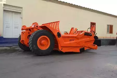 Ostatní 2025 Agrotecnica TH42 (1)