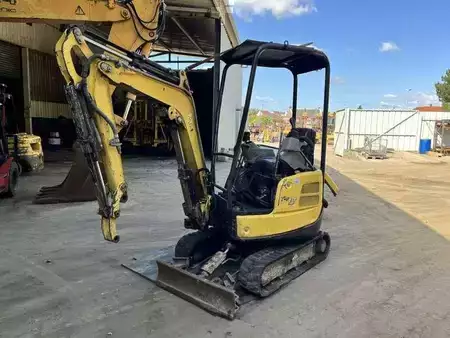 Mini kotrógép 2005 Komatsu PC12-R8 + YANMAR VIO17 DE 2018 (16)